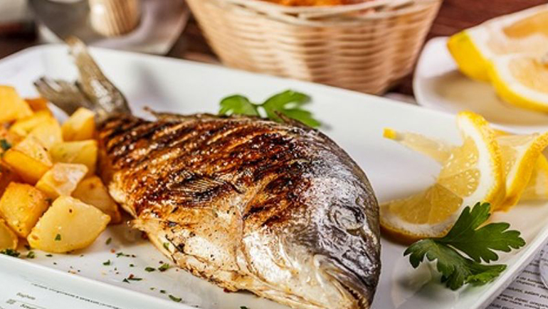 Izgara Tadında Fırında Balık